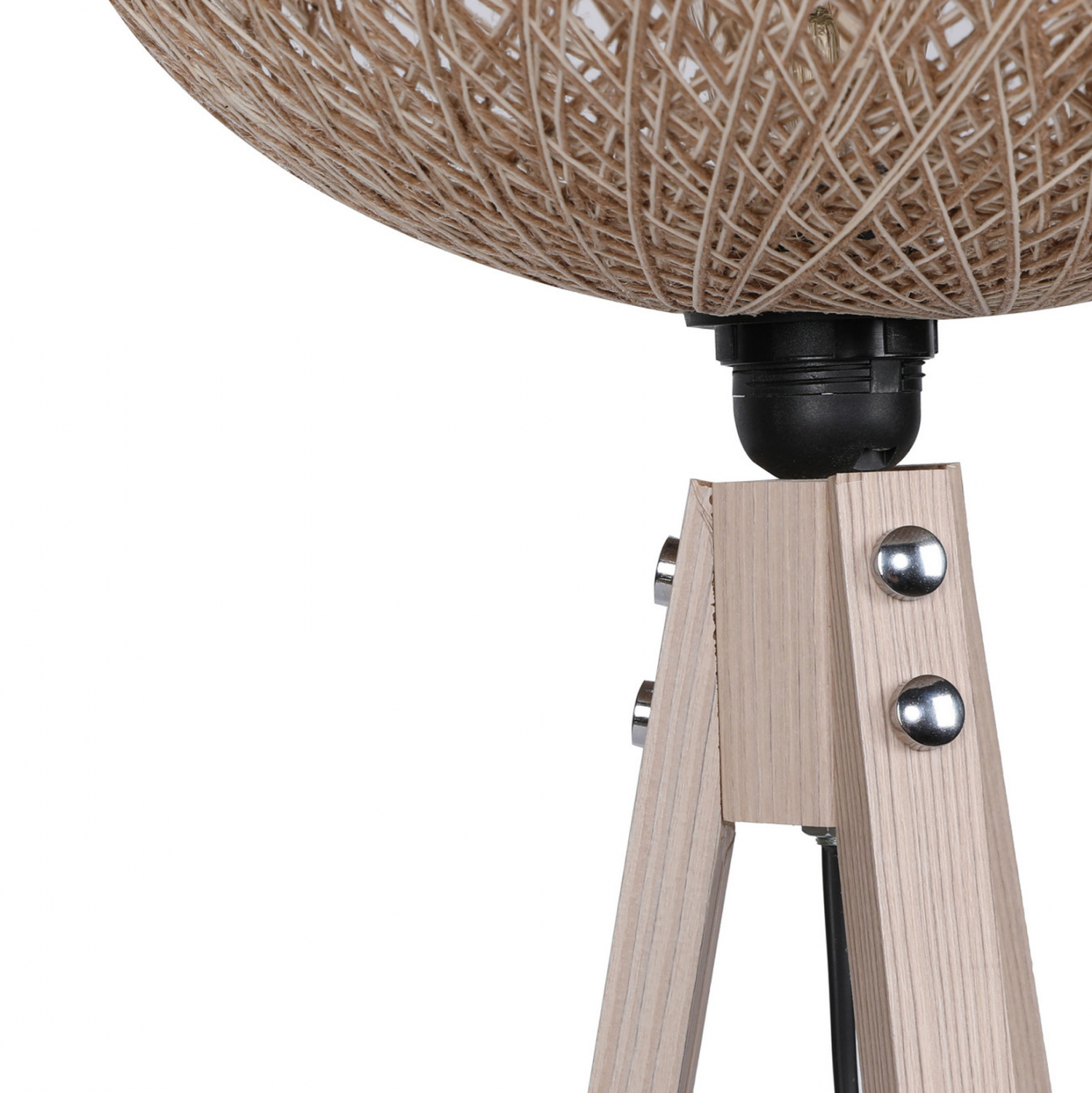 fotistiko-dapedoy-xylino-kai-kapelo-apo-2