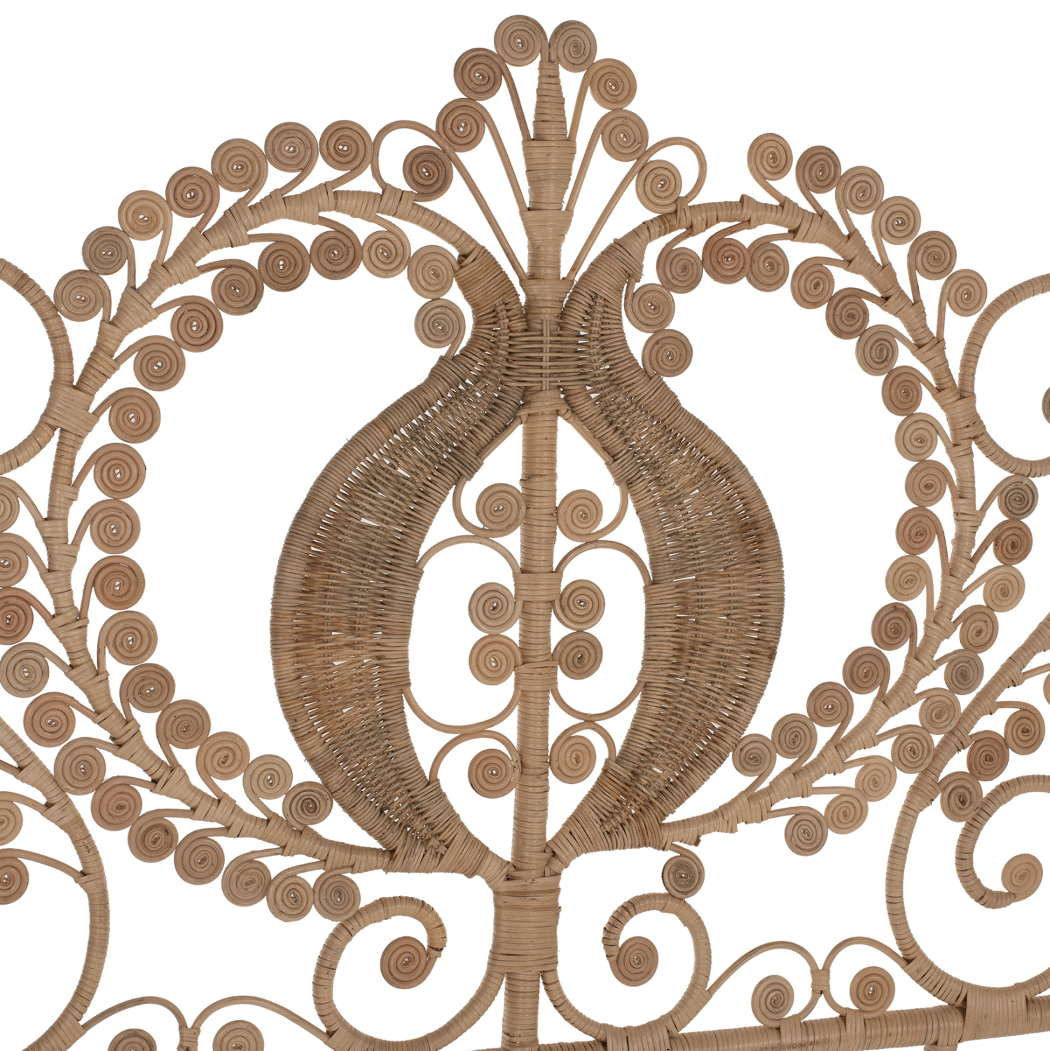 kefalari-krebatioy-apo-rattan-gia-epagge-3